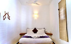 French Rivera Guest House