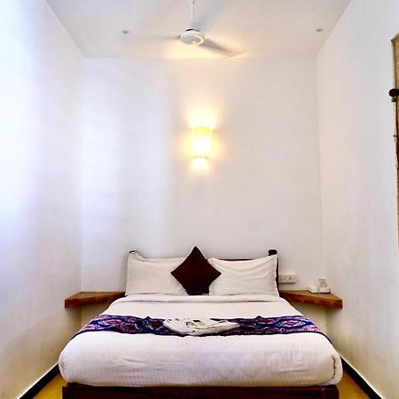 French Rivera Guest House Pondicherry Exterior photo